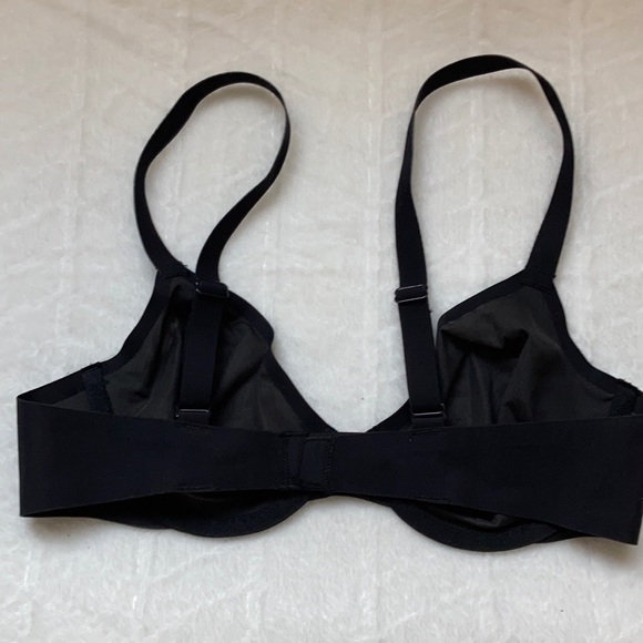 SKIMS Naked Underwire Demi Bra - Picture 12 of 16